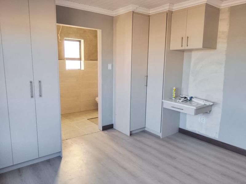 3 Bedroom Property for Sale in Albertinia Western Cape